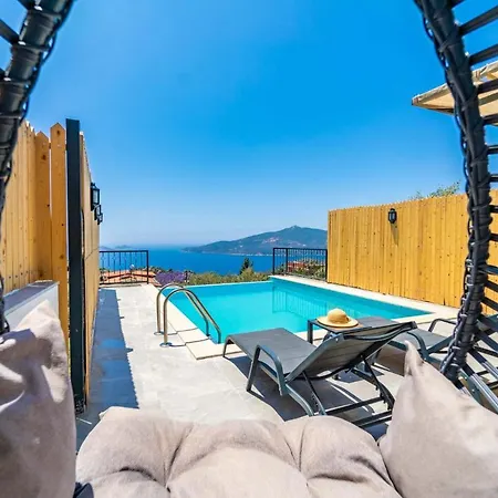 Kaskalkan Honeymoon With Seaview Vila
