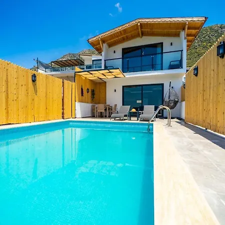 Kaskalkan Honeymoon With Seaview Vila *