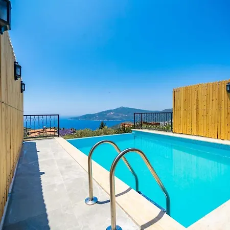 Kaskalkan Honeymoon With Seaview Vila *
