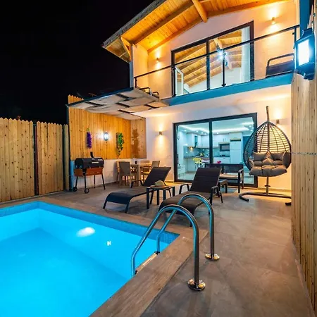 Kaskalkan Honeymoon With Seaview Villa