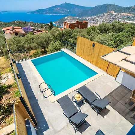 Kaskalkan Honeymoon With Seaview Willa